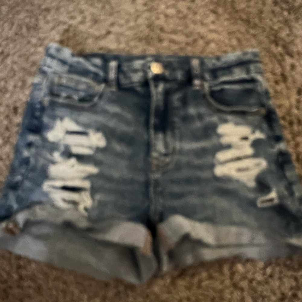 American eagle shorts, never worn!